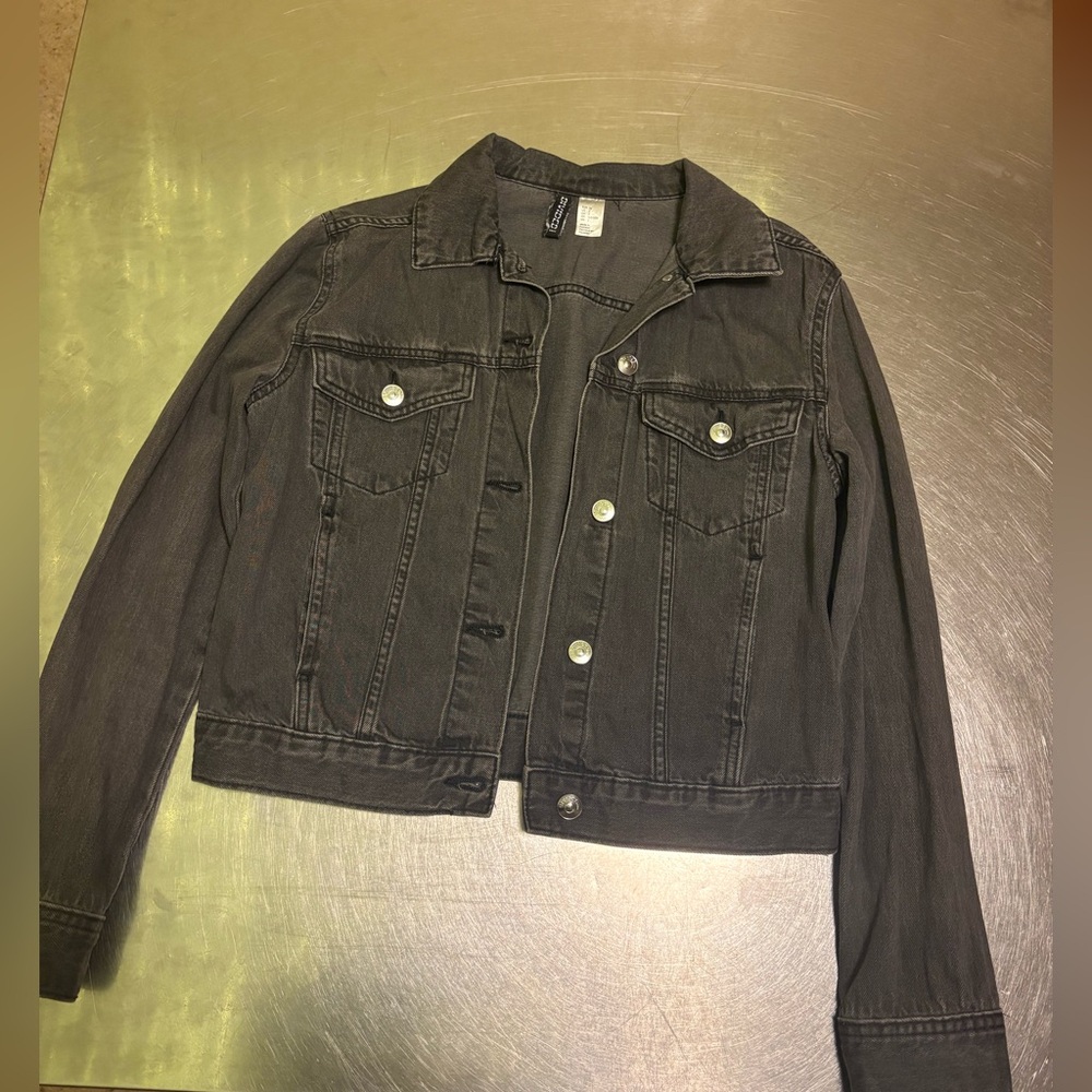 DIVIDED by H&M black denim jacket